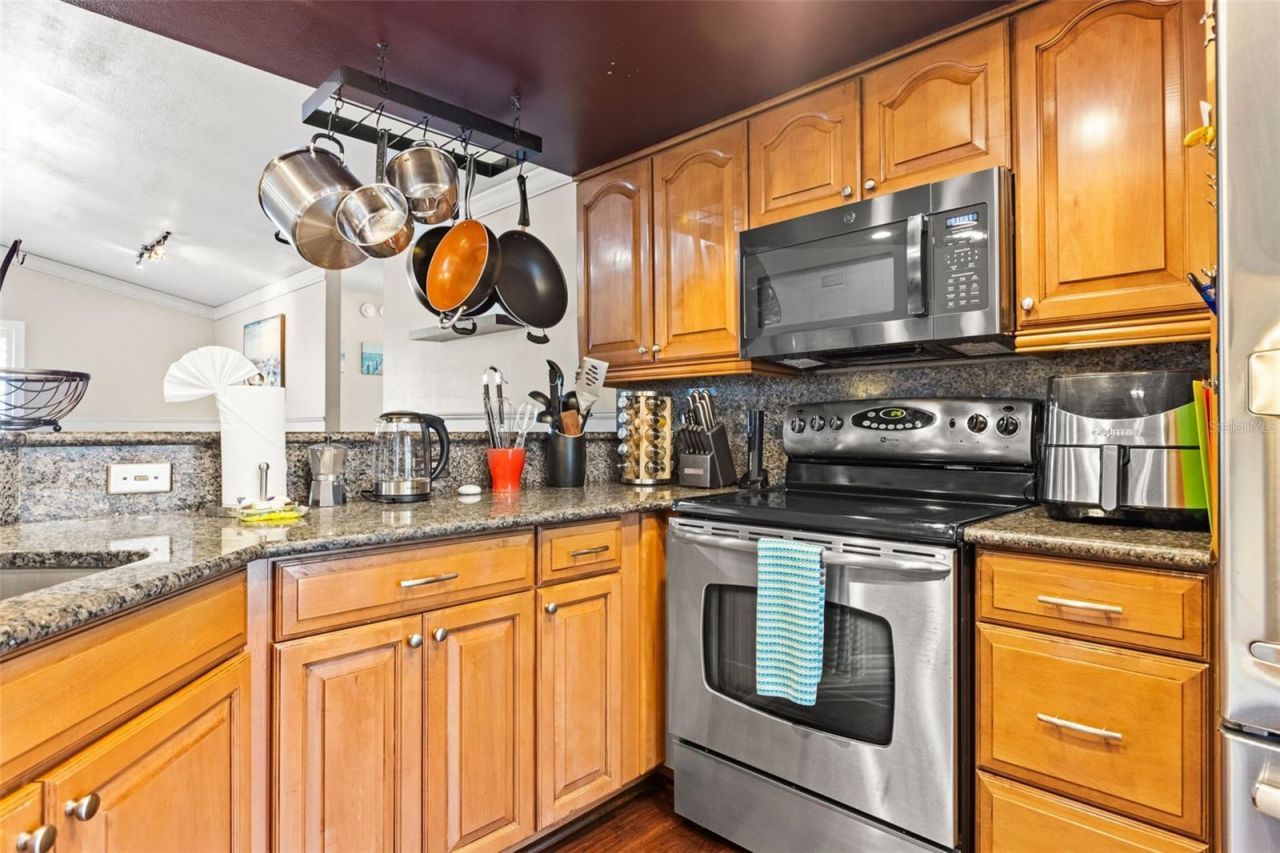 6701 Leeward Isle Way , Tampa, FL 33615 Photo