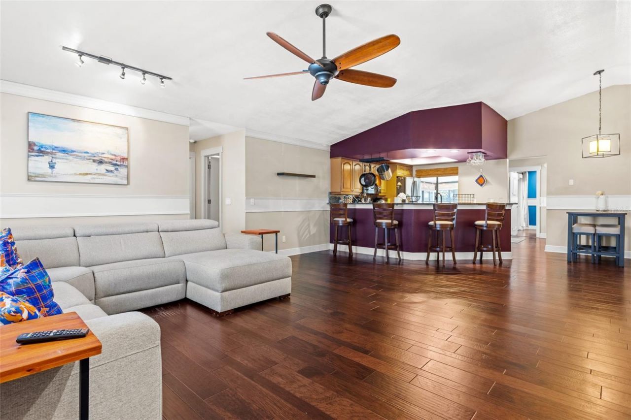 6701 Leeward Isle Way , Tampa, FL 33615 Photo