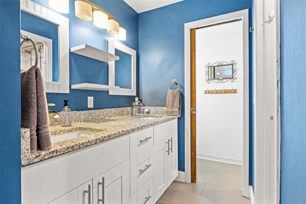 6701 Leeward Isle Way , Tampa, FL 33615 Photo