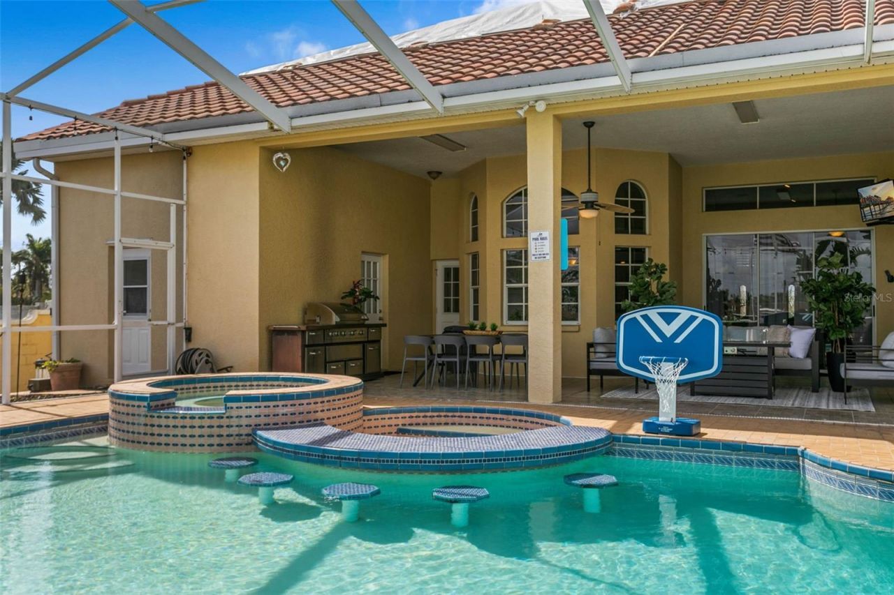 4915 Troydale Road, Tampa, FL 33615 Photo