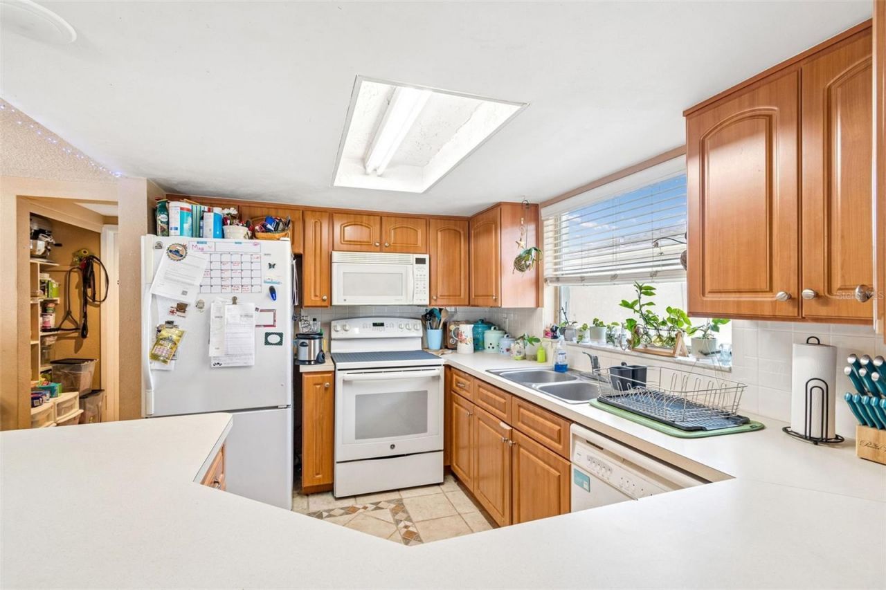 9221 Rainbow Lane, Port Richey, FL 34668 Photo