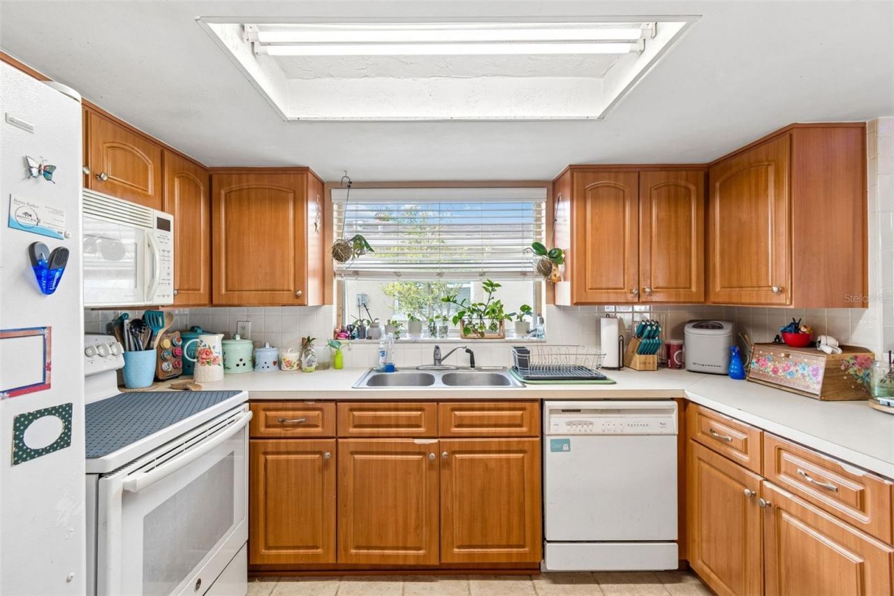 9221 Rainbow Lane, Port Richey, FL 34668 Photo