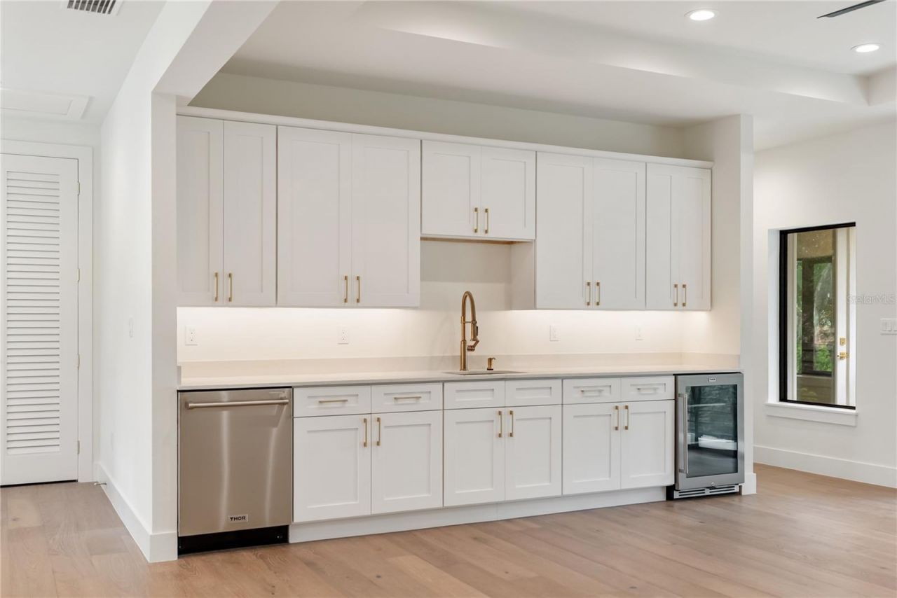 3800 Flores Avenue, Sarasota, FL 34239 Photo