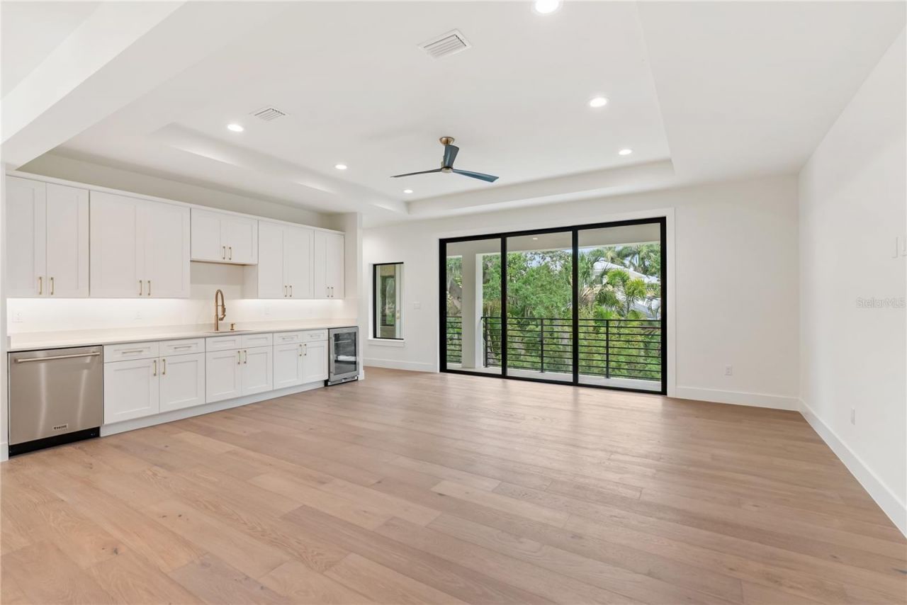 3800 Flores Avenue, Sarasota, FL 34239 Photo