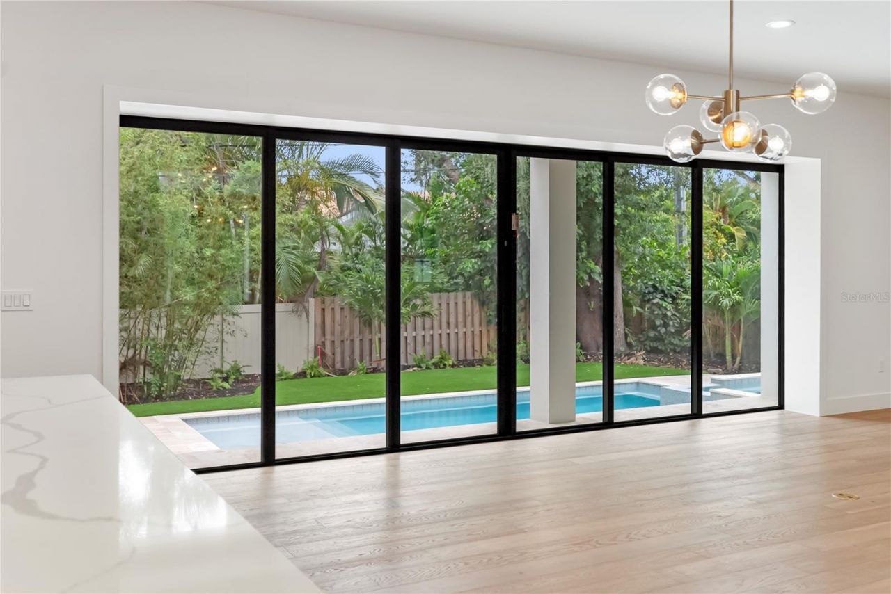 3800 Flores Avenue, Sarasota, FL 34239 Photo