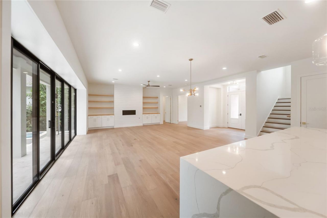 3800 Flores Avenue, Sarasota, FL 34239 Photo