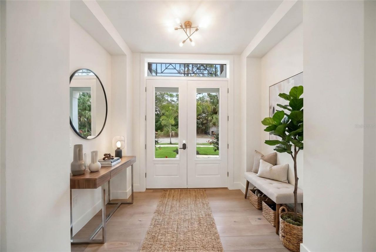 3800 Flores Avenue, Sarasota, FL 34239 Photo