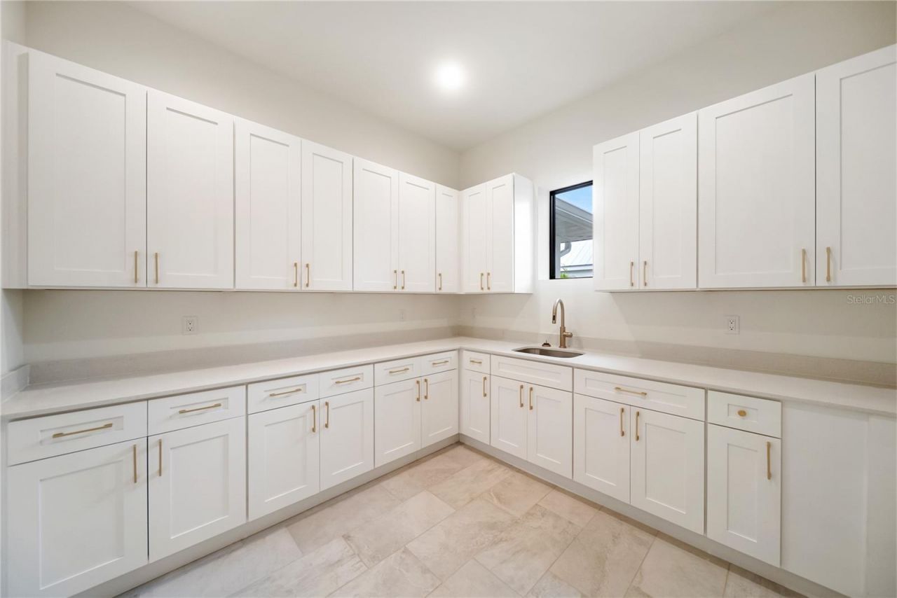 3800 Flores Avenue, Sarasota, FL 34239 Photo