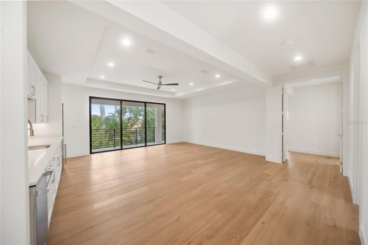 3800 Flores Avenue, Sarasota, FL 34239 Photo