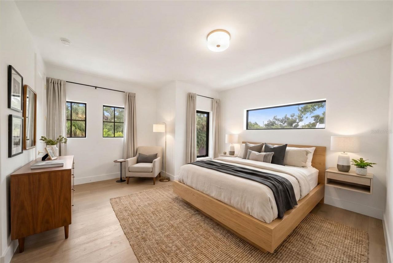 3800 Flores Avenue, Sarasota, FL 34239 Photo