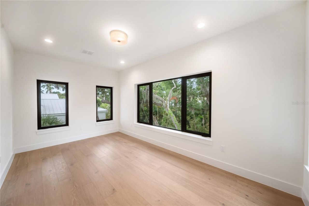 3800 Flores Avenue, Sarasota, FL 34239 Photo