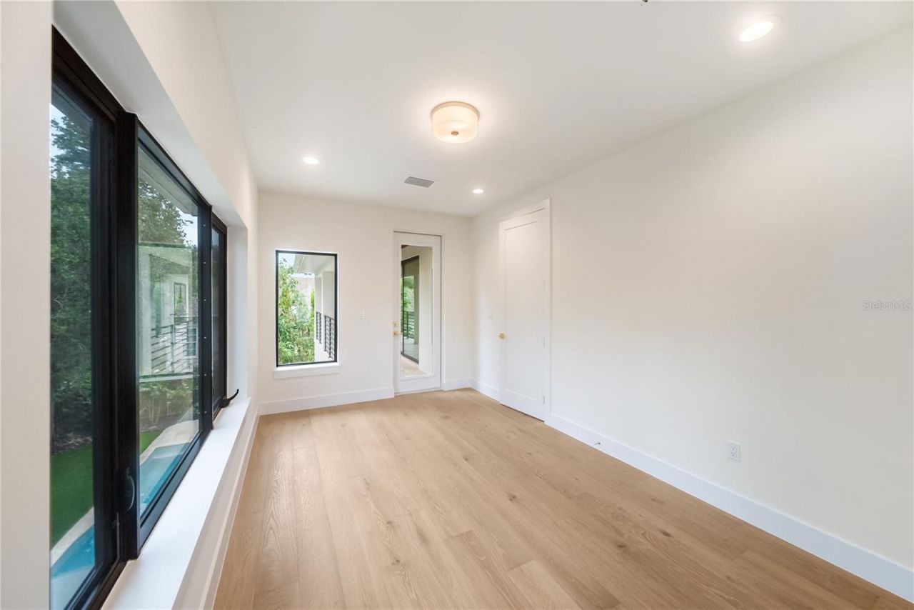 3800 Flores Avenue, Sarasota, FL 34239 Photo
