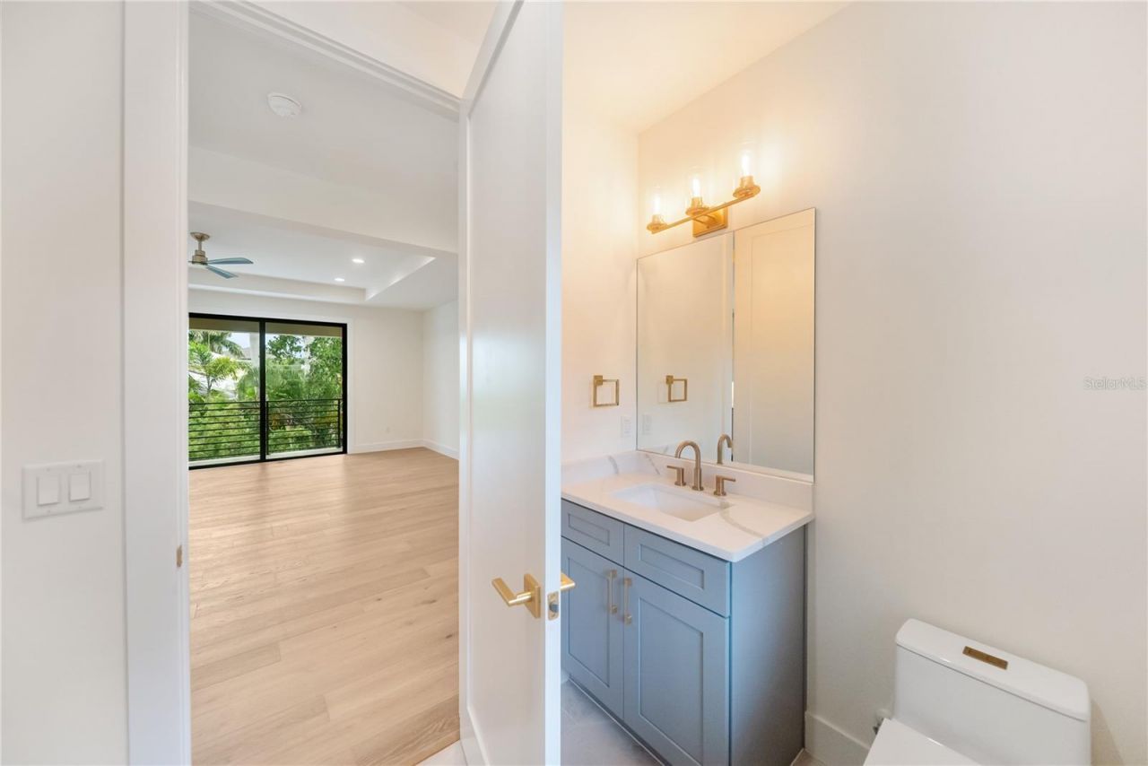 3800 Flores Avenue, Sarasota, FL 34239 Photo
