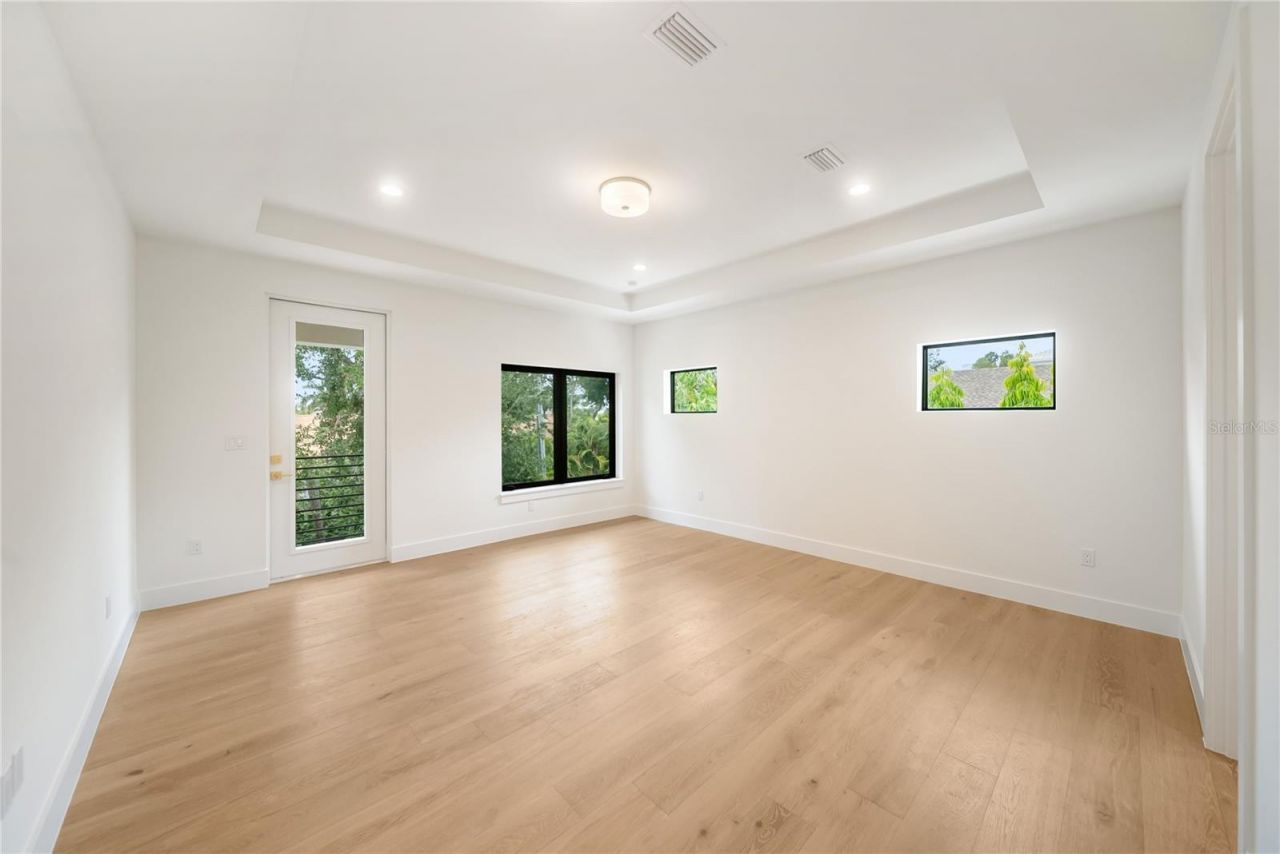 3800 Flores Avenue, Sarasota, FL 34239 Photo
