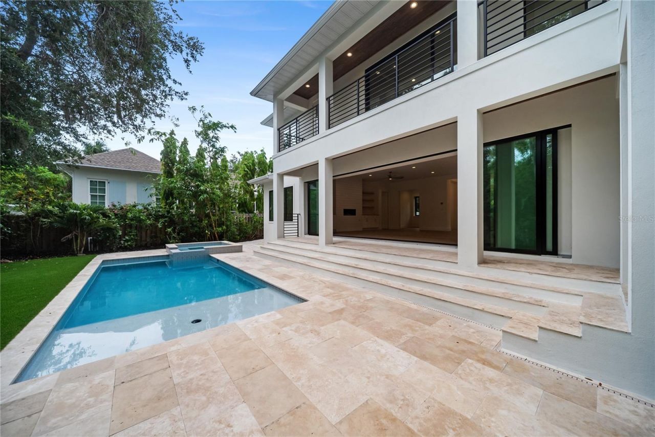 3800 Flores Avenue, Sarasota, FL 34239 Photo