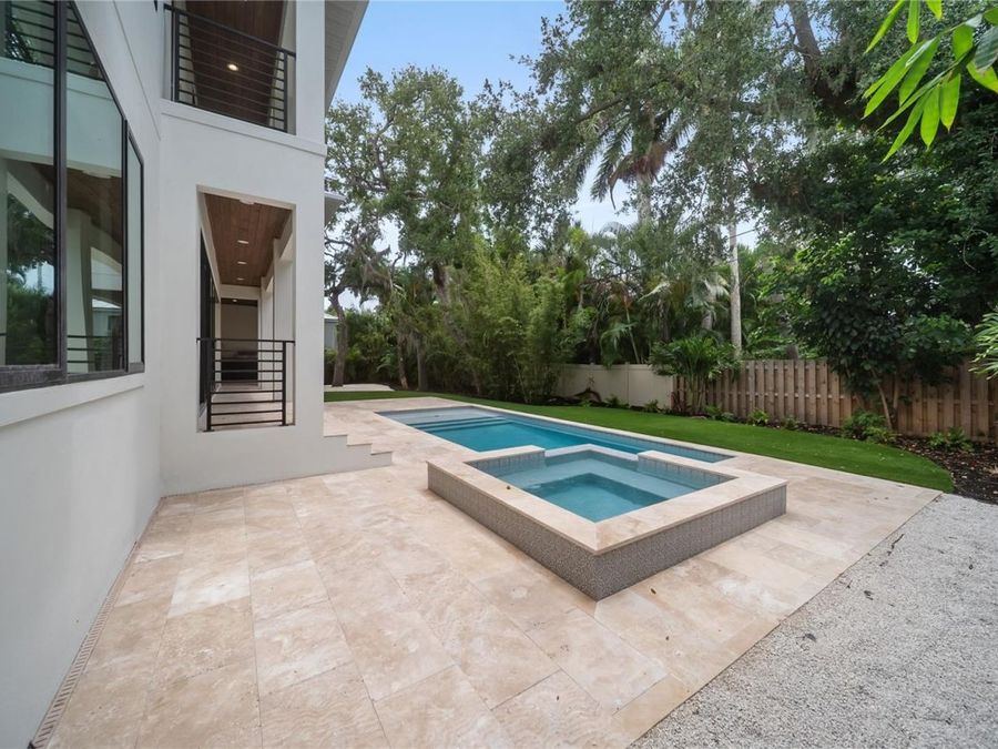 Property Image 82
