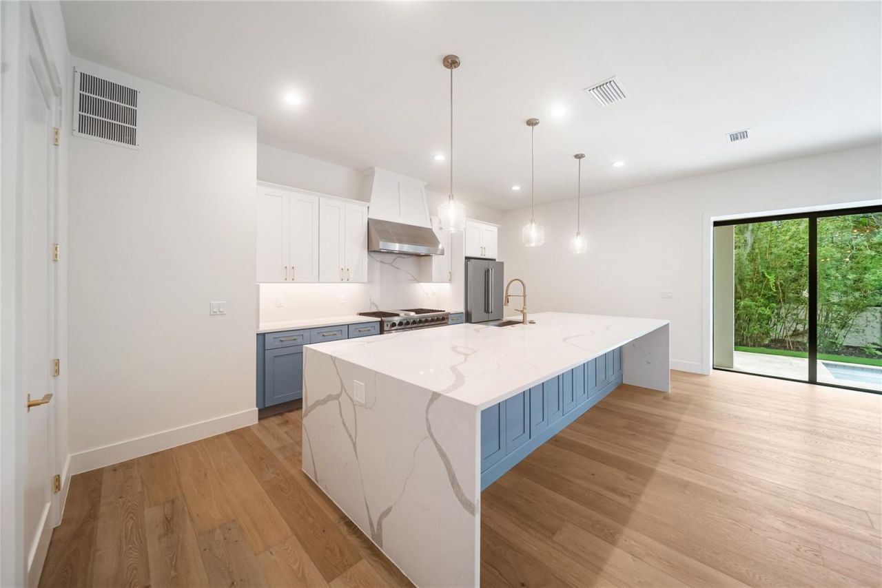 3800 Flores Avenue, Sarasota, FL 34239 Photo