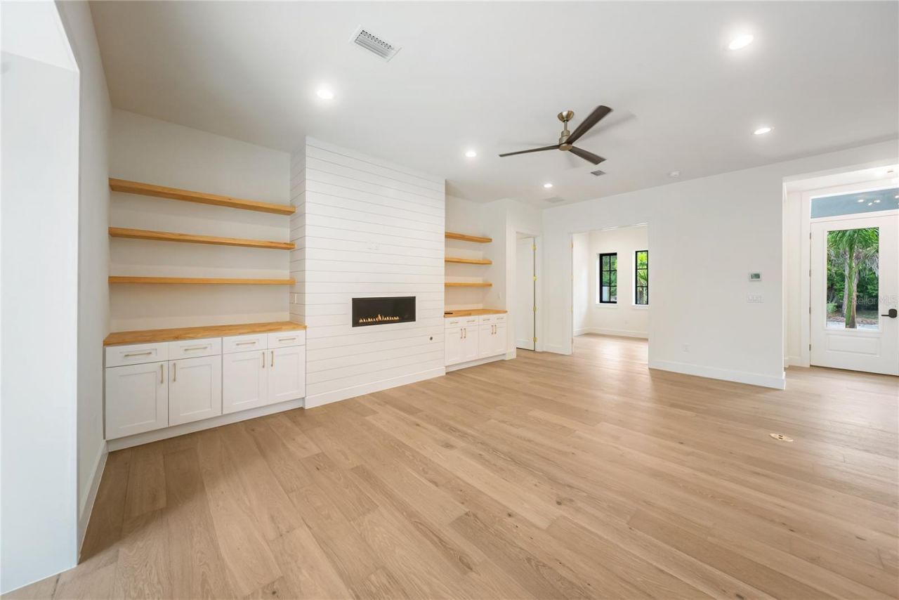 3800 Flores Avenue, Sarasota, FL 34239 Photo