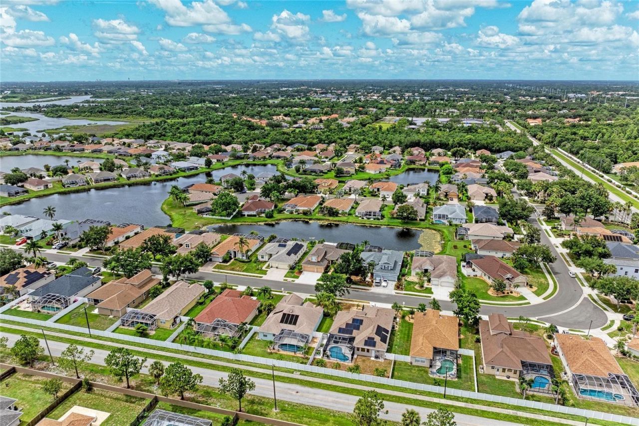 6750 64th Terrace E, Bradenton, FL 34203 Photo