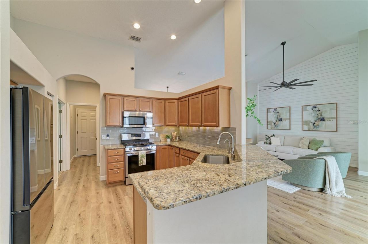 6750 64th Terrace E, Bradenton, FL 34203 Photo