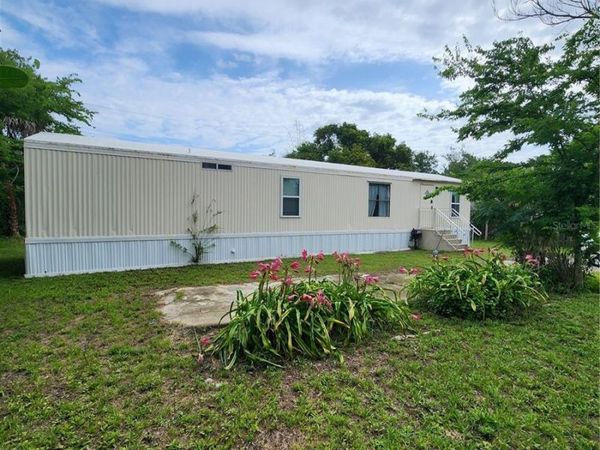 128 CENTER STREET , OAK HILL, FL 32759