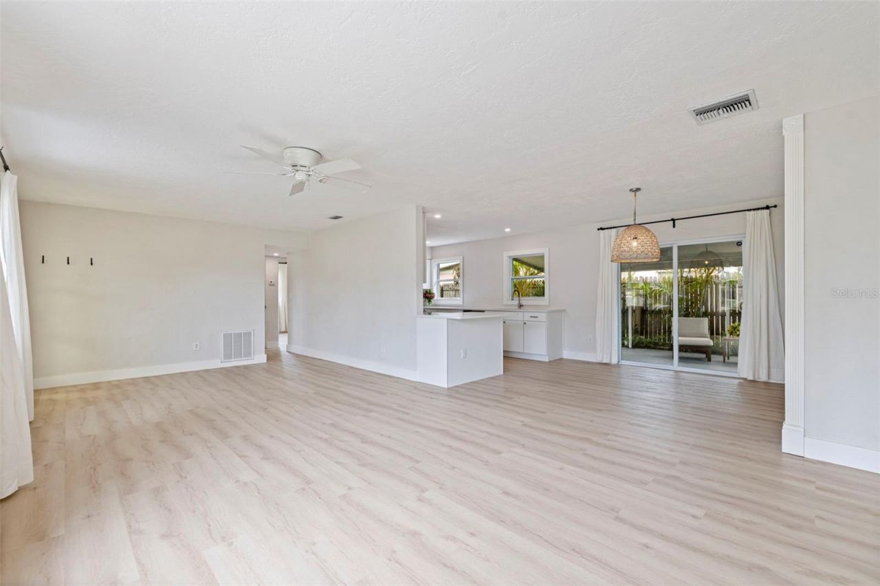 4191 Cherry Street Ne, Saint Petersburg, FL 33703 Photo
