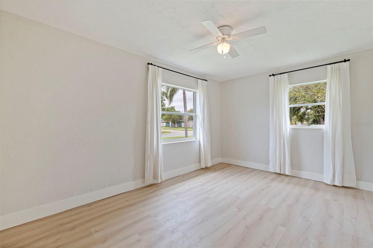 4191 Cherry Street Ne, Saint Petersburg, FL 33703 Photo