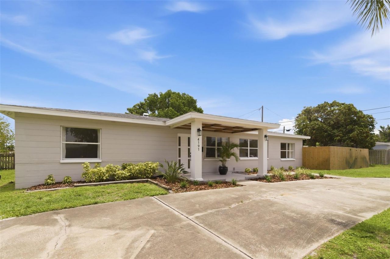 4191 Cherry Street Ne, Saint Petersburg, FL 33703 Photo