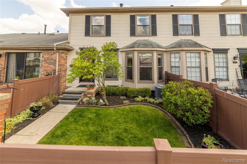 41390 Southwind Drive , Canton, MI 48188 Main Photo