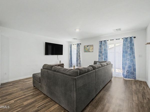7946 S MAGIC Drive, Casa Grande, AZ 85193