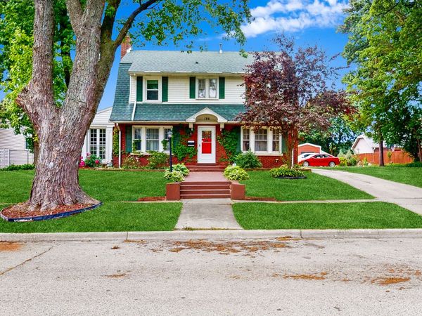 186 N Du Bois Avenue, Elgin, IL 60123
