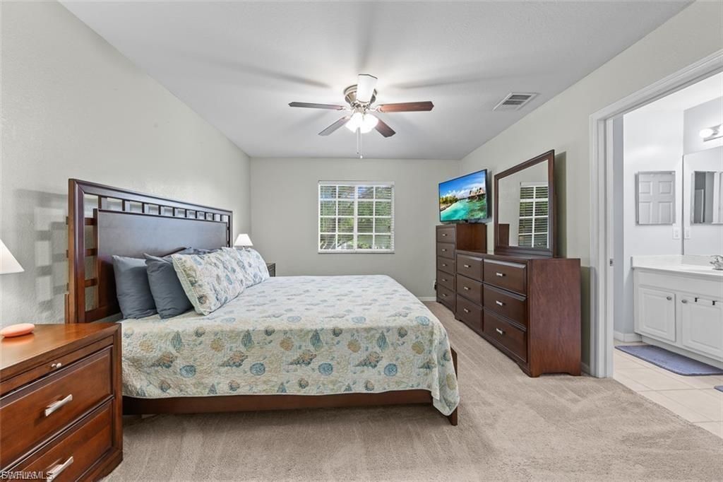 8169 Pacific Beach Dr, Fort Myers, FL 33966 Photo