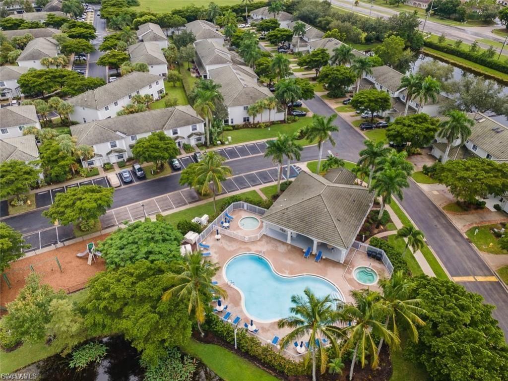 8169 Pacific Beach Dr, Fort Myers, FL 33966 Photo