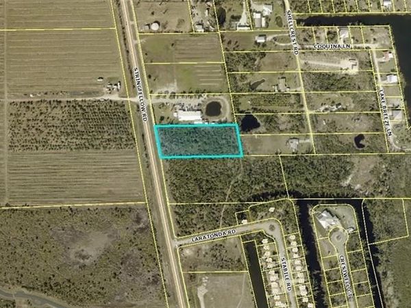 4072 Stringfellow RD , ST. JAMES CITY, FL 33956