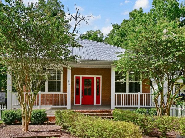 431 E Josephine St, Gonzales, LA 70737