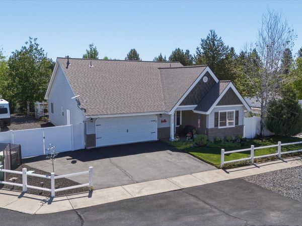 51430 Mac Court, La Pine, OR 97739