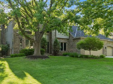 4325 Rosewood Lane N, Plymouth, MN 55442