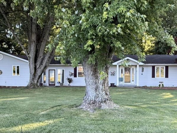 2433 N Church Road, Vincennes, IN 47591