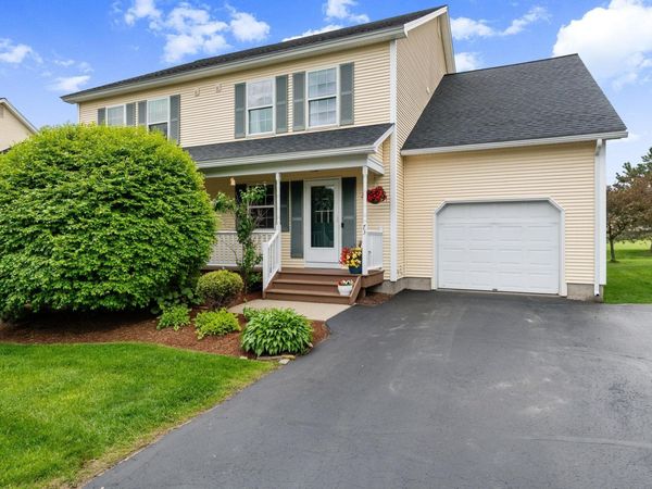 73 Floral Drive, South Burlington, VT 05403
