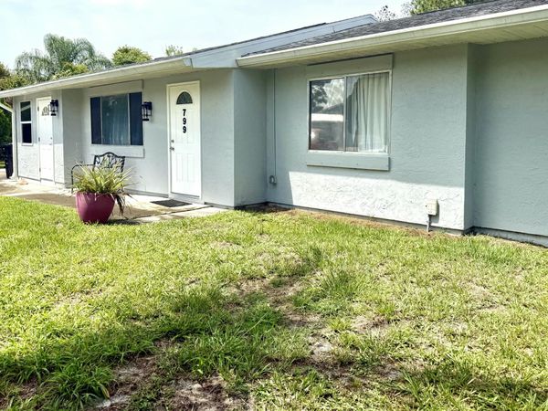 799 NW Jorgensen Road, Port St. Lucie, FL 34983