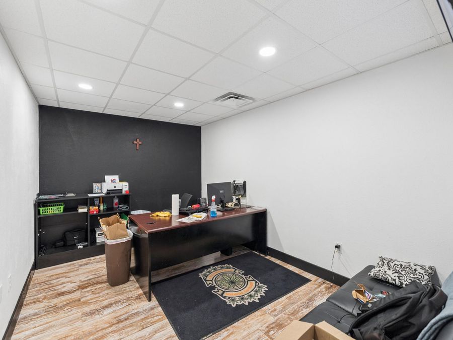 Property Image 17