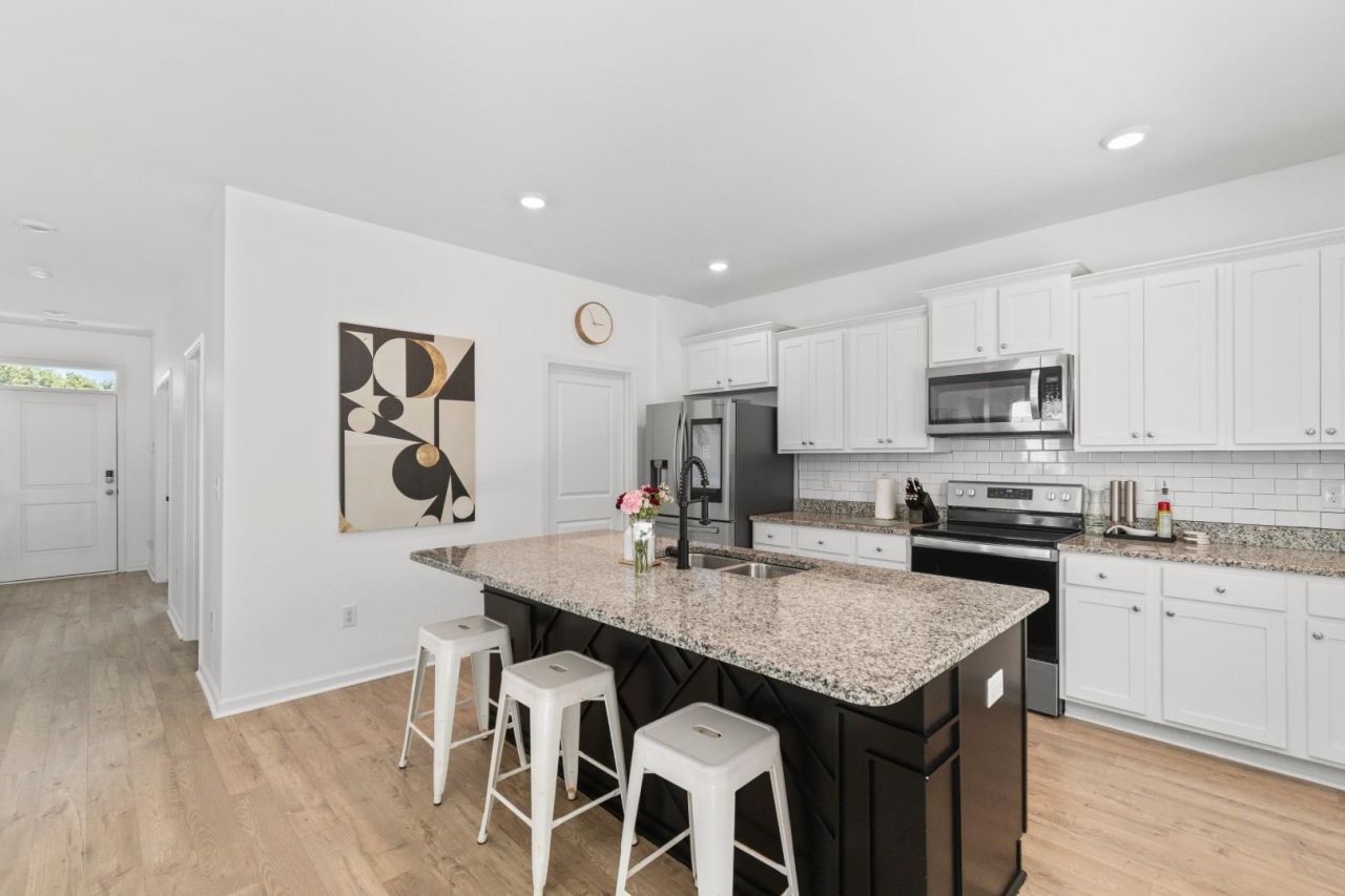 131 Captiva Cove Loop  Photo 4