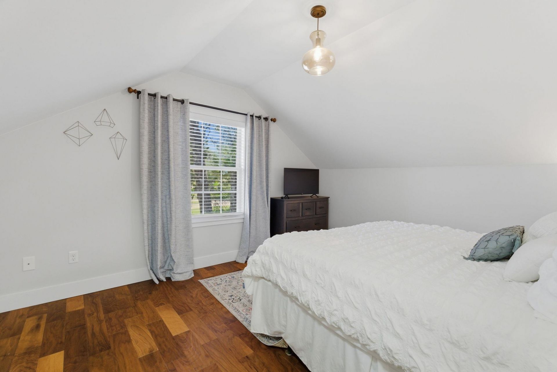 5625 Pinckney Ave.  Photo 32