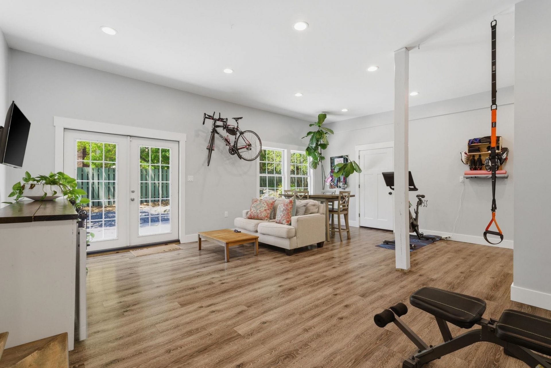 5625 Pinckney Ave.  Photo 44