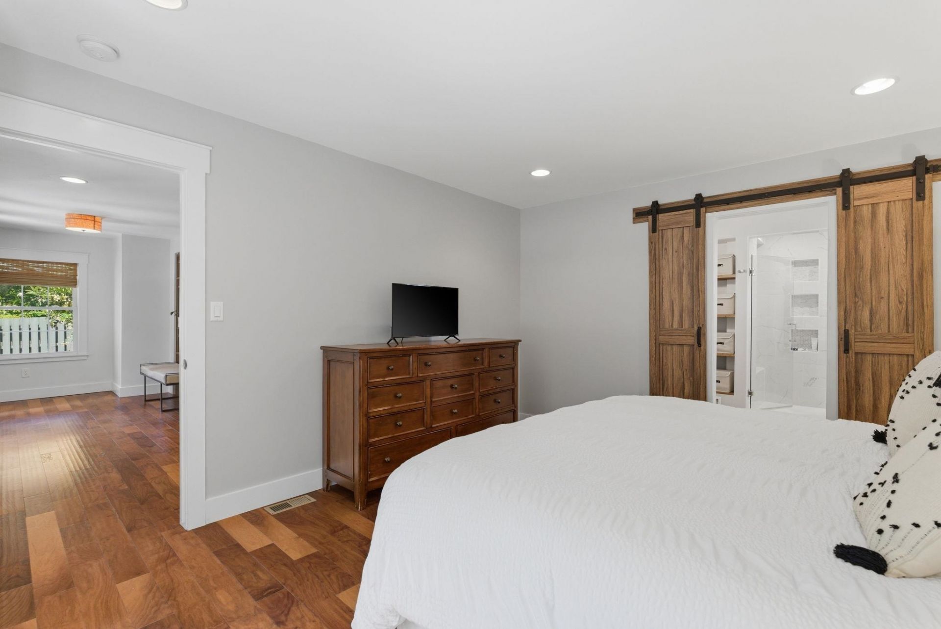 5625 Pinckney Ave.  Photo 9