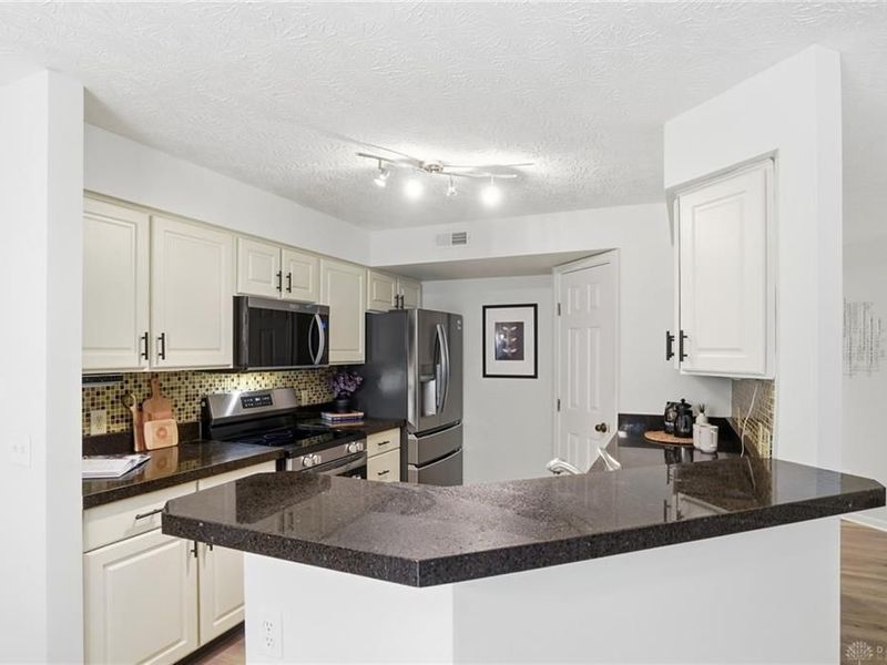 6110 Oakbridge Way, Unit 201, Miami Township, OH 45150 Photo 17
