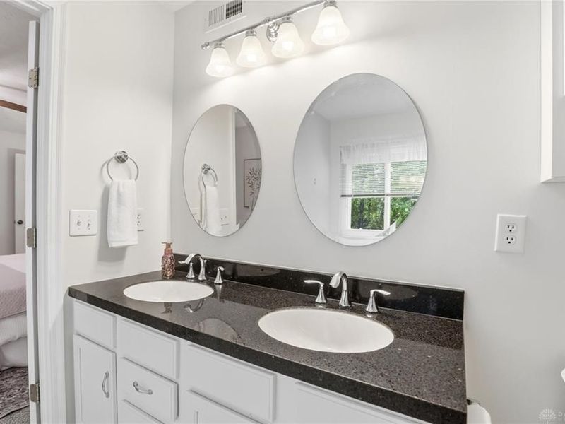 6110 Oakbridge Way, Unit 201, Miami Township, OH 45150 Photo 31