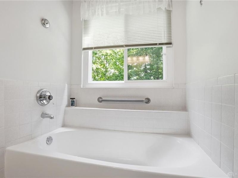 6110 Oakbridge Way, Unit 201, Miami Township, OH 45150 Photo 33