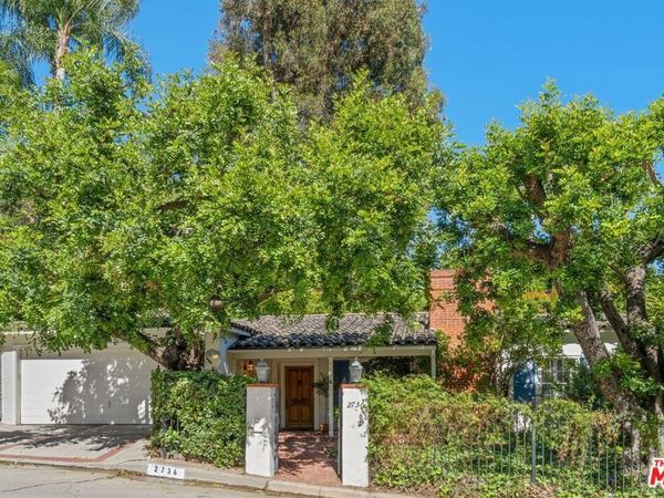 2736 Outpost Drive, Los Angeles, CA 90068