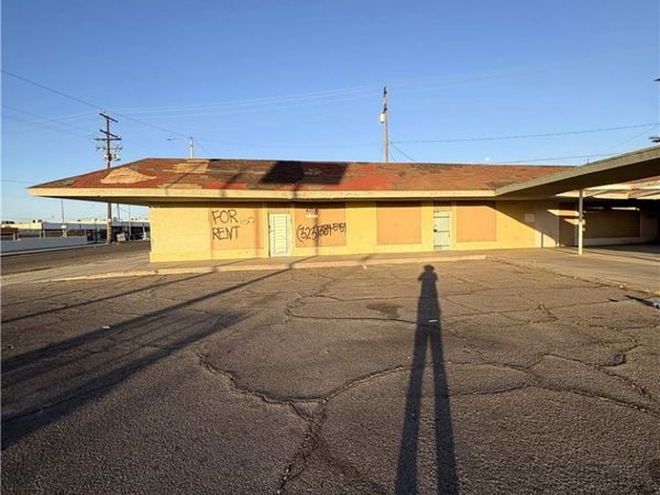 872 E Williams , Barstow, CA 92311
